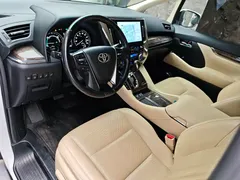 2021 Toyota Alphard Hybrid 2.5L Premium, белый — фото 4