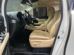 2021 Toyota Alphard Hybrid 2.5L Premium, белый — фото 9