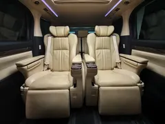 2021 Toyota Alphard Hybrid 2.5L Premium, белый — фото 13