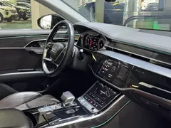 2021 Audi A8L 50 TFSI quattro, чёрный — фото 5