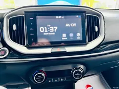 2021 Kia Yipao 1.4L CVT sunroof, белый — фото 14