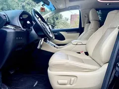 2021 Toyota Alphard Hybrid 2.5L Luxury, чёрный — фото 4