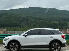 2022 Audi Q2L 35 TFSI aggressive and dynamic — фото 4