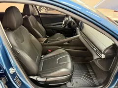 2022 Hyundai Elantra 1.5L CVT LUX Premium, синий — фото 21