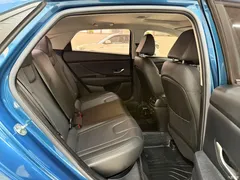 2022 Hyundai Elantra 1.5L CVT LUX Premium, синий — фото 22