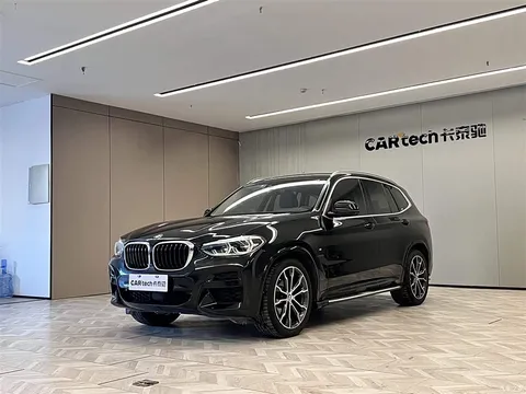 2021 BMW X3 modified xDrive30i leading M sports package