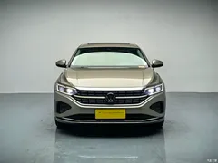 2022 Volkswagen Passat 330TSI Luxury — фото 3