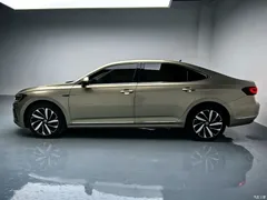 2022 Volkswagen Passat 330TSI Luxury — фото 10