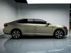 2022 Volkswagen Passat 330TSI Luxury — фото 14