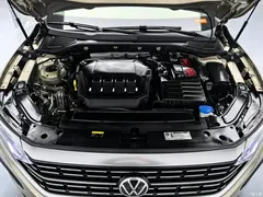2022 Volkswagen Passat 330TSI Luxury — фото 15