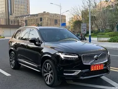 2022 Volvo XC90 B5 Zhixing Luxury 5-seater, чёрный — фото 3