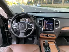 2022 Volvo XC90 B5 Zhixing Luxury 5-seater, чёрный — фото 11