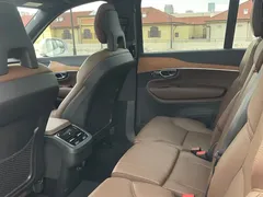 2021 Volvo XC90 B5 Luxury 7-seat, белый — фото 10