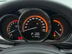2022 Toyota Yaris L Zhixuan X 1.5L CVT Luxury Plus, белый — фото 17