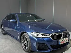 2021 BMW 5 Series 5 525Li M, синий — фото 3