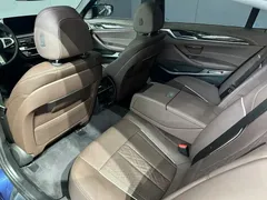 2021 BMW 5 Series 5 525Li M, синий — фото 10