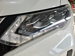 2021 Nissan X-Trail 2.0L CVT 2WD XL Premium, белый — фото 13