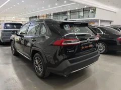 2023 Toyota Wildlander 2.0L CVT 4WD PLUS, чёрный — фото 4