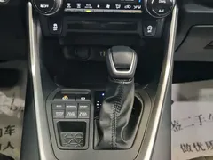2023 Toyota Wildlander 2.0L CVT 4WD PLUS, чёрный — фото 13