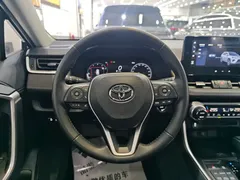 2023 Toyota Wildlander 2.0L CVT 4WD PLUS, чёрный — фото 15