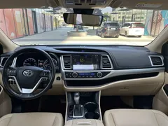 2021 Toyota Highlander 2.0T 2WD Luxury 7, белый — фото 6