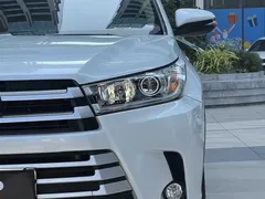 2021 Toyota Highlander 2.0T 2WD Luxury 7, белый — фото 11
