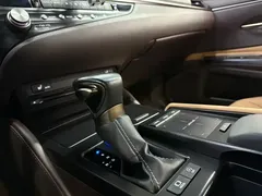 2020 Lexus ES 200, белый — фото 14