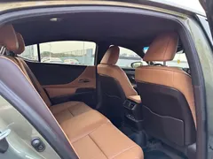 2020 Lexus ES 200, зелёный — фото 18