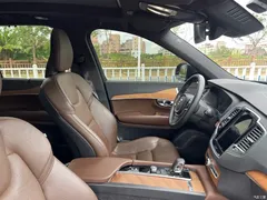 2022 Volvo XC90 B6 Zhiyi Luxury 7-seater, чёрный — фото 8