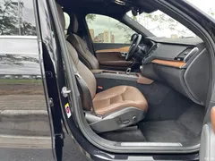 2022 Volvo XC90 B6 Zhiyi Luxury 7-seater, чёрный — фото 10