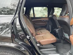 2022 Volvo XC90 B6 Zhiyi Luxury 7-seater, чёрный — фото 15
