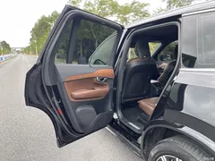 2022 Volvo XC90 B6 Zhiyi Luxury 7-seater, чёрный — фото 31