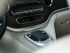 2022 Mercedes-Benz V-Class V 260 Pilot, чёрный — фото 16