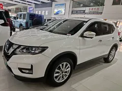 2021 Nissan X-Trail 2.0L CVT 2WD XL ITS Comfort, белый — фото 1