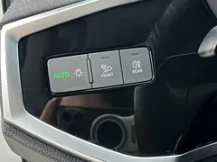 2022 Audi Q3 35 TFSI, белый — фото 17