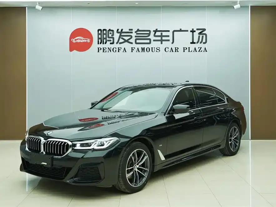 2022 BMW 5 Series 5 525Li M