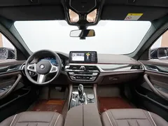 2022 BMW 5 Series 5 525Li M, чёрный — фото 13