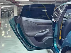 2025 Xiaomi SU7 Ultra Ultra, зелёный — фото 11