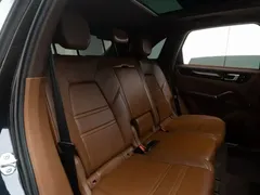 2022 Porsche Cayenne 3.0T Platinum, чёрный — фото 6