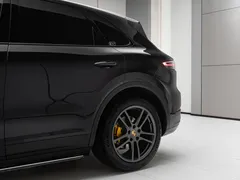 2022 Porsche Cayenne 3.0T Platinum, чёрный — фото 9