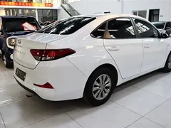 2018 Hyundai Elantra 1.6L AT GL V, белый — фото 9