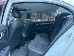 2021 Geely Emgrand 1.5L CVT, белый — фото 6
