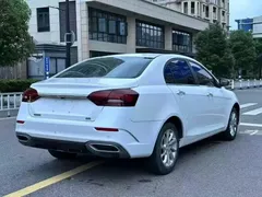 2021 Geely Emgrand 1.5L CVT, белый — фото 9