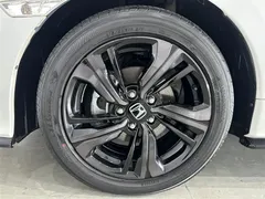 2021 Honda Civic HATCHBACK 220TURBO CVT cool control, белый — фото 14