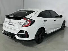 2021 Honda Civic HATCHBACK 220TURBO CVT cool control, белый — фото 16