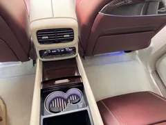 2021 Mercedes-Benz Maybach GLS 600 4MATIC, чёрный — фото 25
