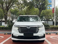 2022 Honda Odyssey 2.0L e:HEV, белый — фото 2