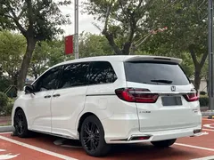 2022 Honda Odyssey 2.0L e:HEV, белый — фото 7