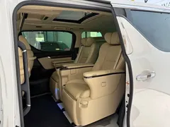 2020 Toyota Vellfire 2.5L Hybrid HV Premium, белый — фото 8