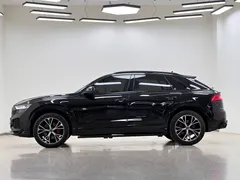 2022 Audi Q8 55 TFSI — фото 5